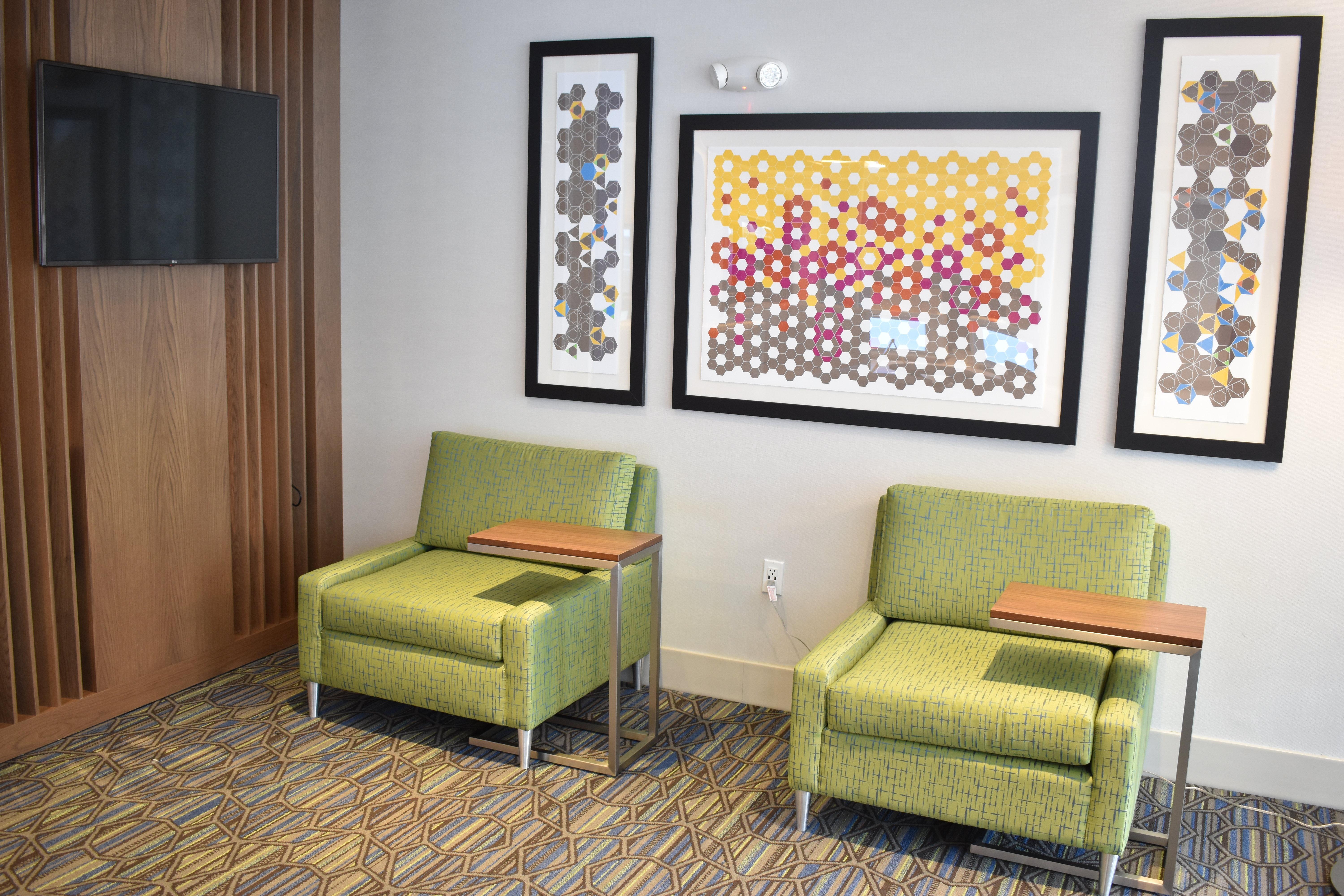 Holiday Inn Express & Suites - Boston South - Randolph By Ihg Exterior photo