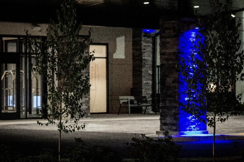 Holiday Inn Express & Suites - Boston South - Randolph By Ihg Exterior photo